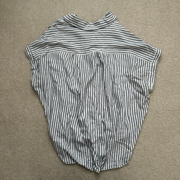Madewell Top - Picture 2 of 6
